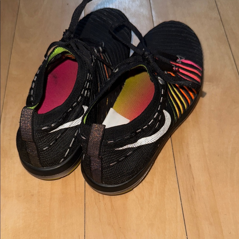 Nike Free Black Knit Sneakers - Picture 2 of 4